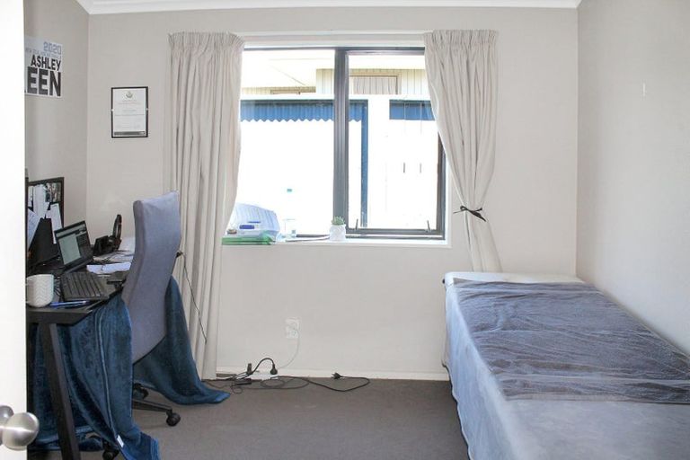 Photo of property in 155a Cook Street, West End, Palmerston North, 4410