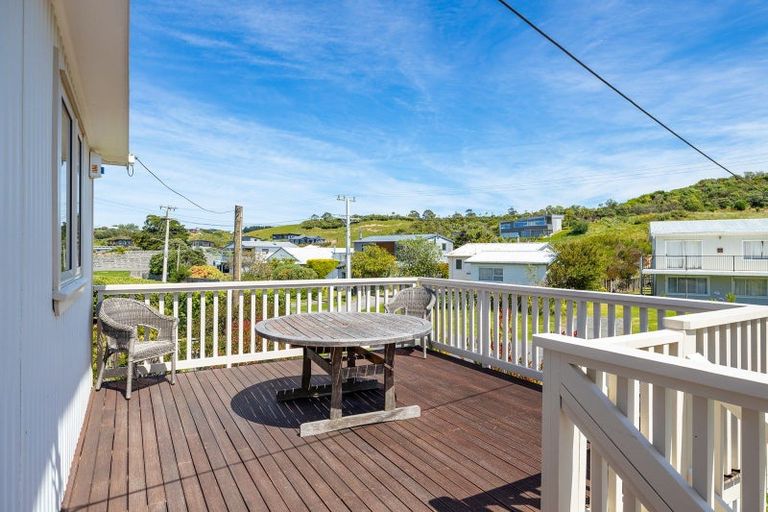 Photo of property in 61 Pinedale Crescent, Riversdale Beach, Masterton, 5872
