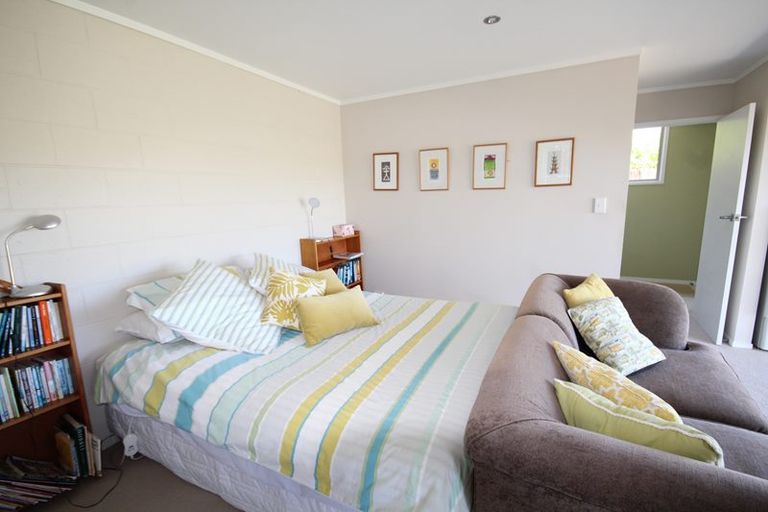 Photo of property in 5 Kaone Point Road, Matapouri, Whangarei, 0173