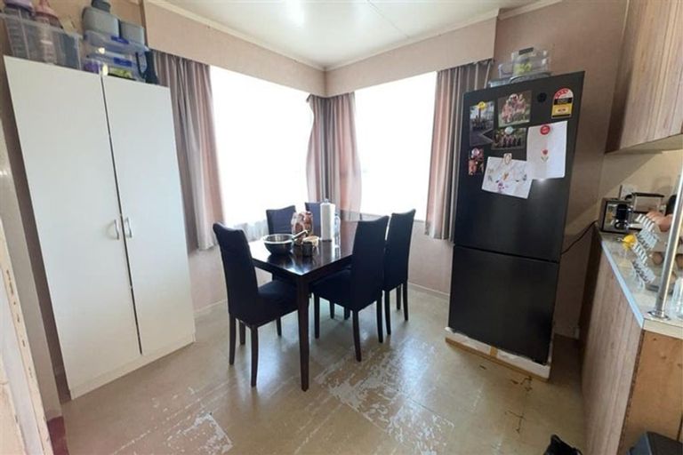 Photo of property in 151 Liverpool Street, Levin, 5510