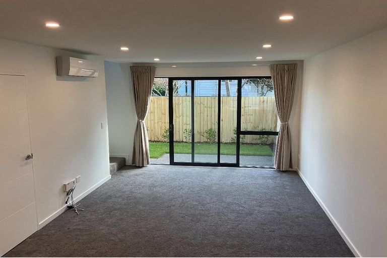 Photo of property in 2/23 Winton Street, St Albans, Christchurch, 8014