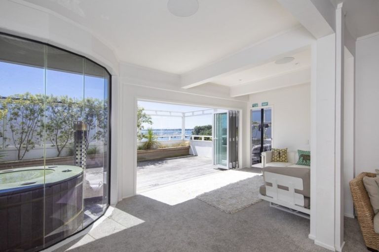 Photo of property in 21 London Street, Hampden, 9410