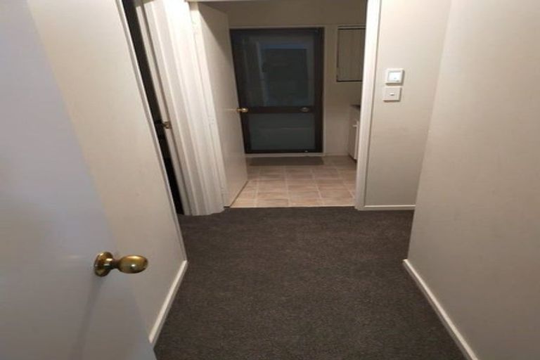 Photo of property in 4/60 Nikau Street, New Lynn, Auckland, 0600