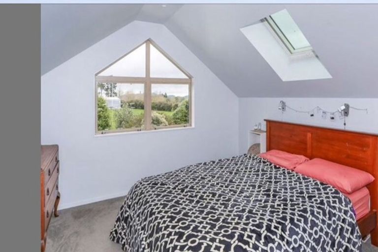 Photo of property in 105 Medhurst Road, Bombay, 2675