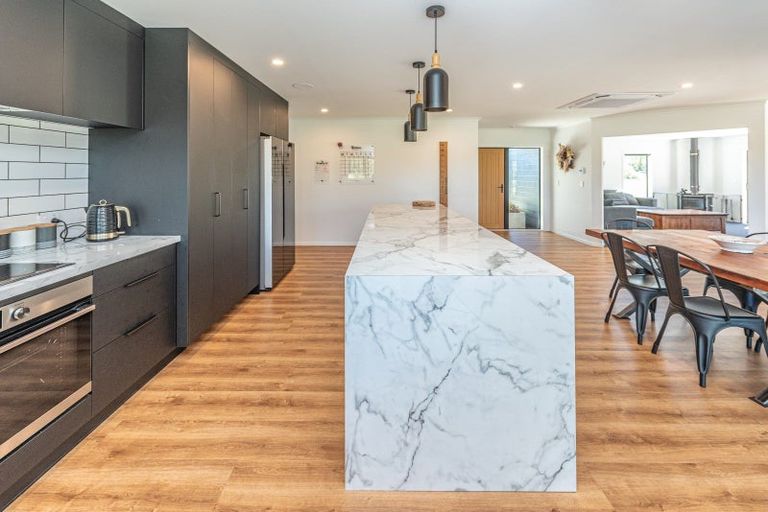 Photo of property in 600a No 2 Line, Okoia, Wanganui, 4572