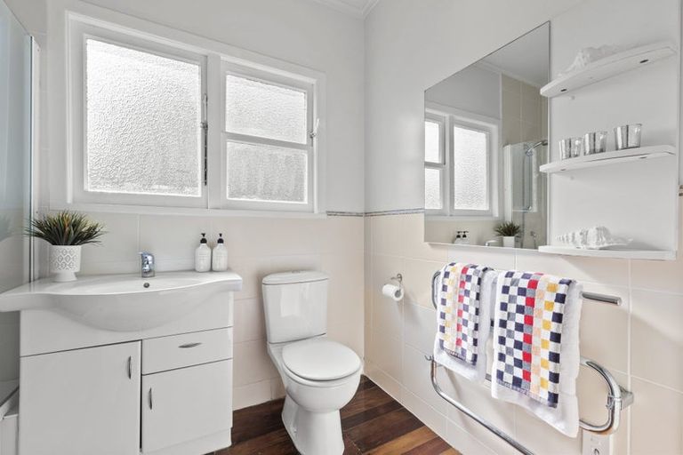 Photo of property in 2/33 Havelock Avenue, Forrest Hill, Auckland, 0620