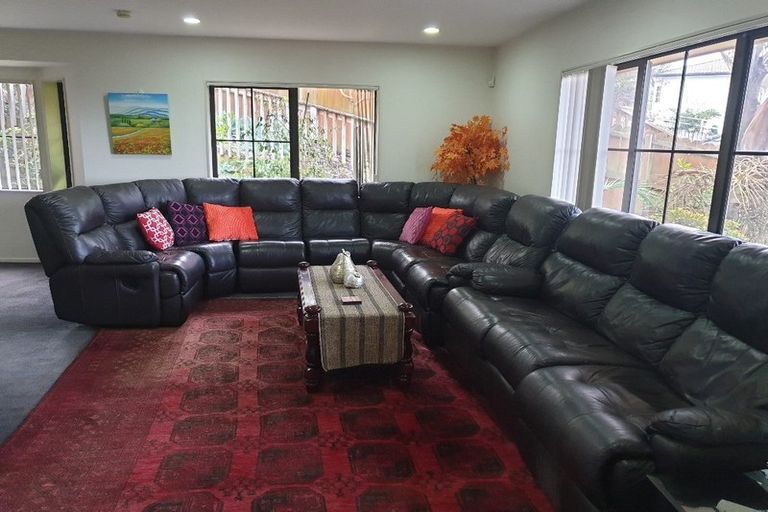 Photo of property in 14 San Domingo Rise, Henderson, Auckland, 0612