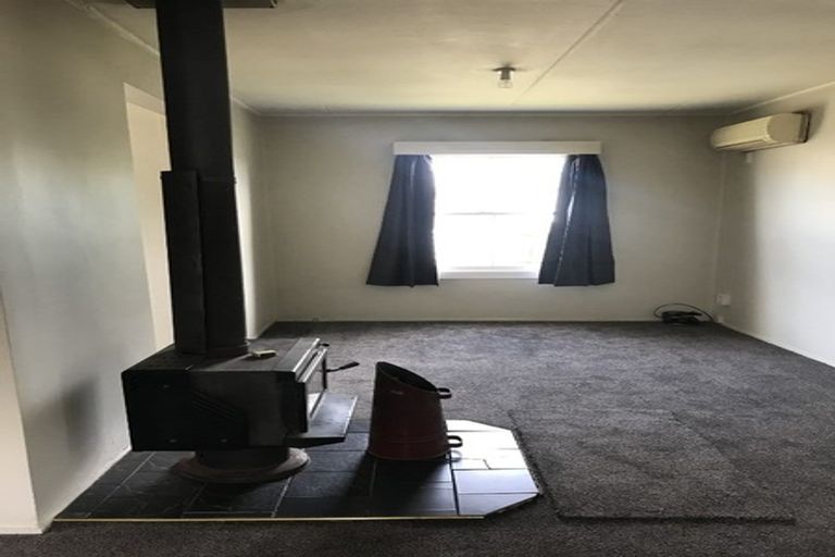 Photo of property in 102 Barbour Street, Waltham, Christchurch, 8011