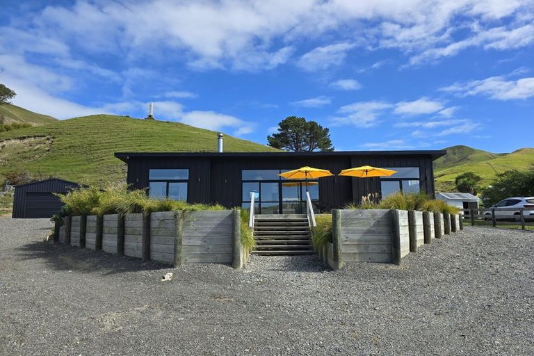 Photo of property in 4b Shoal Beach Road, Aramoana, Omakere, 4271