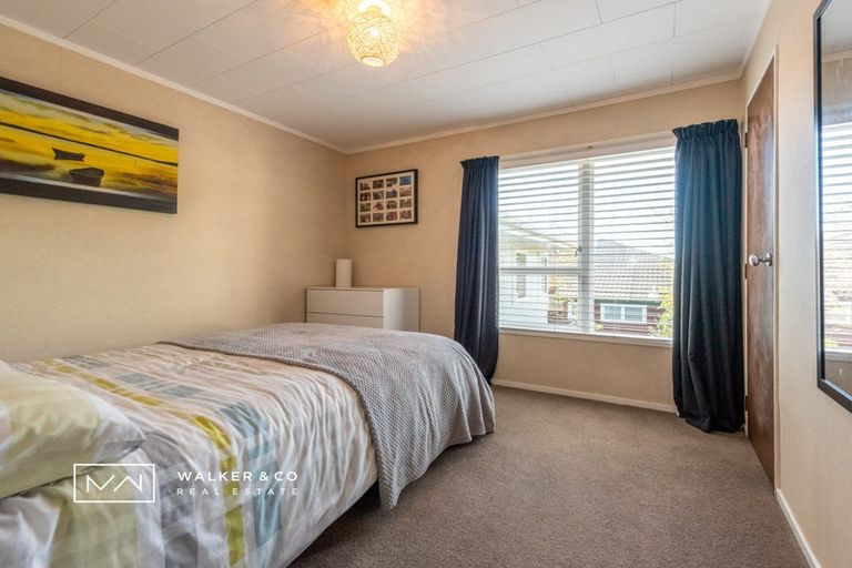 Photo of property in 16 Sunbrae Drive, Silverstream, Upper Hutt, 5019