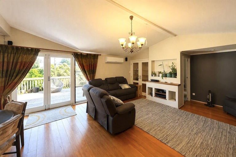 Photo of property in 3 Douglas Street, Paraparaumu Beach, Paraparaumu, 5032