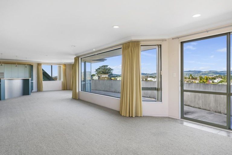 Photo of property in 15 Bell Common Close, Bethlehem, Tauranga, 3110