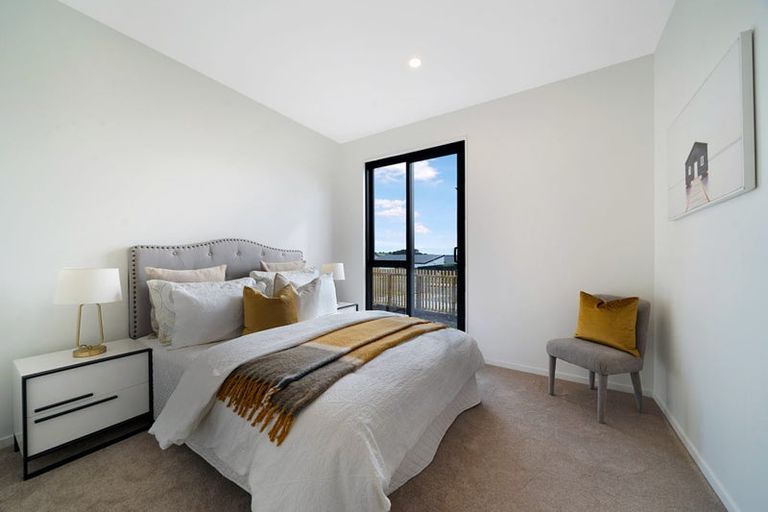 Photo of property in 37 Paretao Street, Massey, 0614