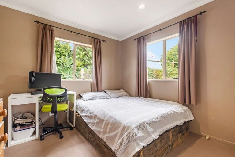 Photo of property in 136 Valley Road, Pukekohe, 2120