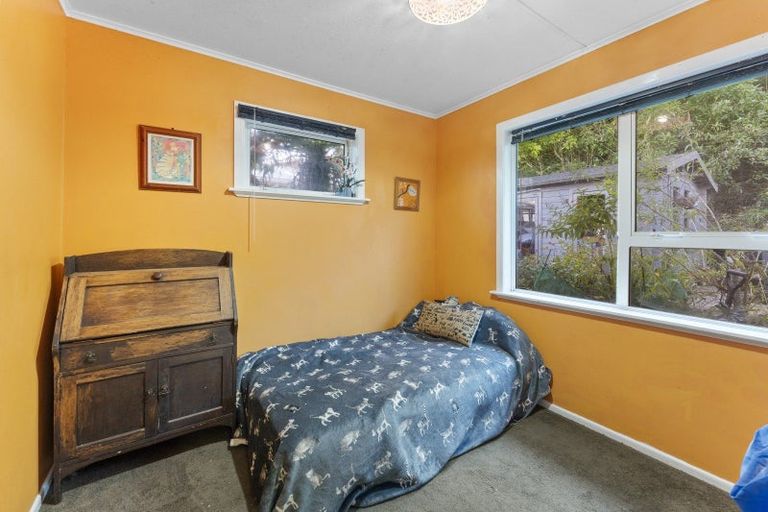 Photo of property in 24 Acacia Avenue, Maungaraki, Lower Hutt, 5010