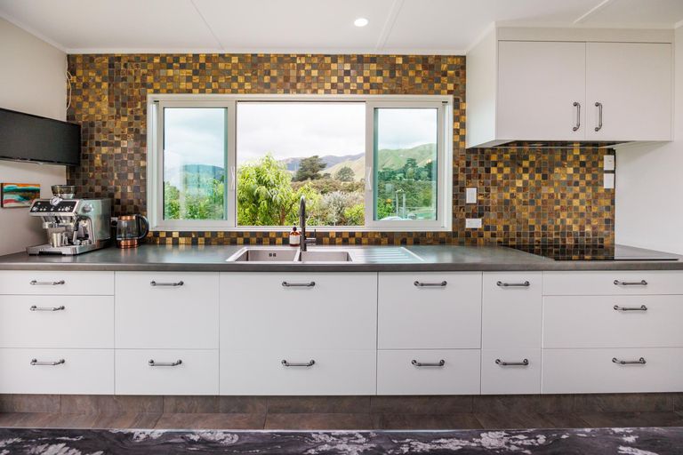 Photo of property in 165 Albert Road, Tokomaru, Palmerston North, 4474