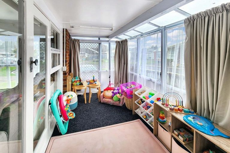 Photo of property in 10 Amberley Grove, Hutt Central, Lower Hutt, 5010