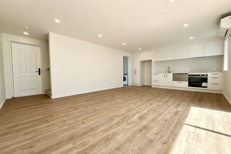 Photo of property in 2/23 Woodville Street, Edgeware, Christchurch, 8013