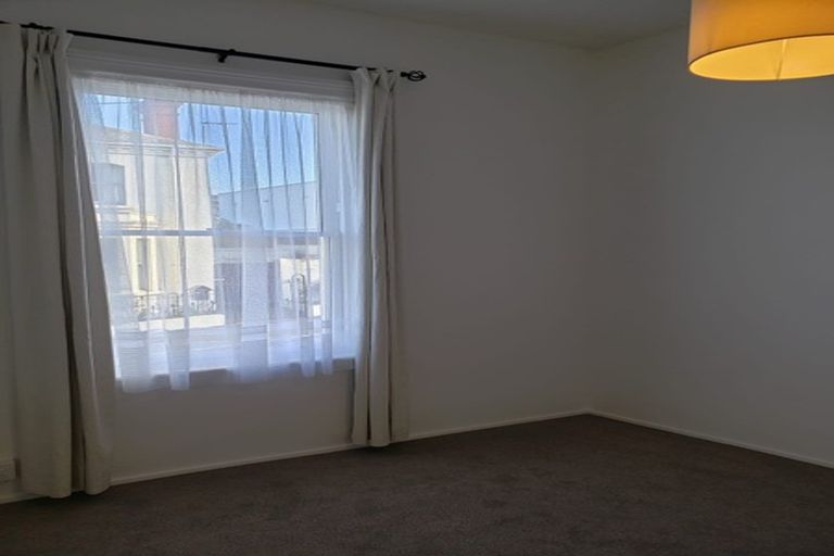 Photo of property in 1 Macnee Street, Mornington, Dunedin, 9011
