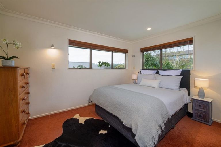 Photo of property in 14 Park Rise, Campbells Bay, Auckland, 0630