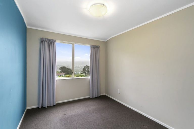 Photo of property in 16b Buccaneer Place, Grenada Village, Wellington, 6037