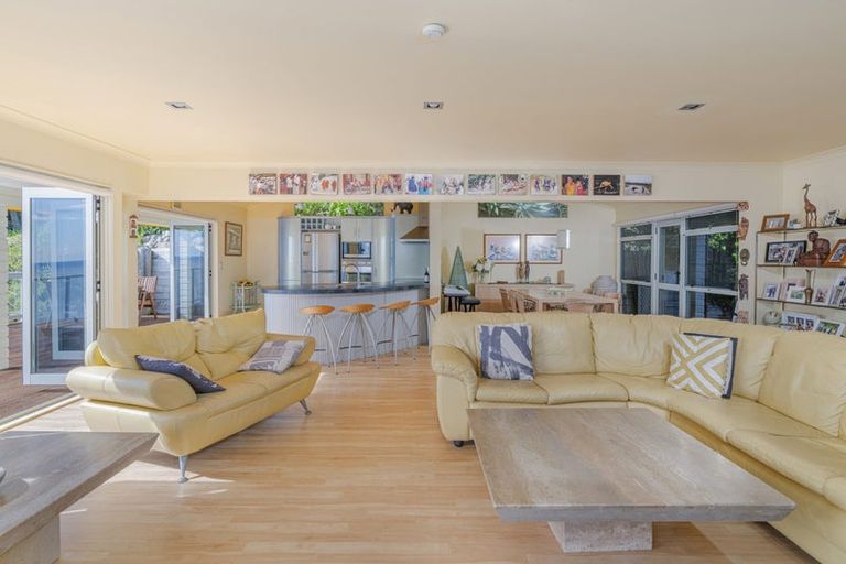 Photo of property in 39 Motuhoa Road, Tairua, 3508