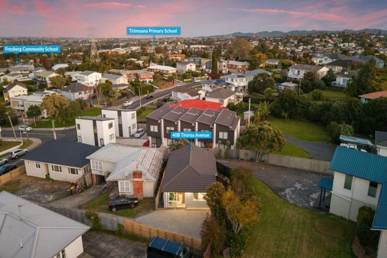 Photo of property in 40b Tiroroa Avenue, Te Atatu South, Auckland, 0610