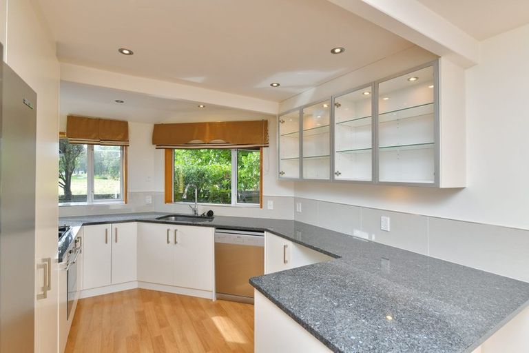 Photo of property in 14 Rubens Place, Burnside, Christchurch, 8053