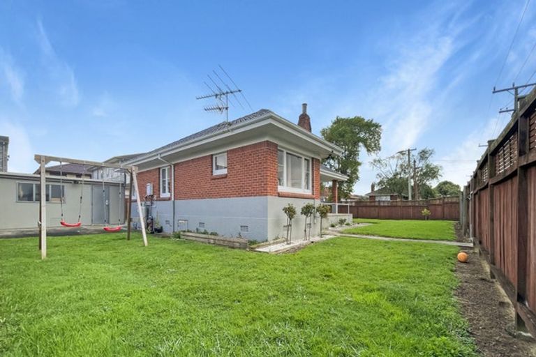 Photo of property in 17 Philip Street, Papatoetoe, Auckland, 2025