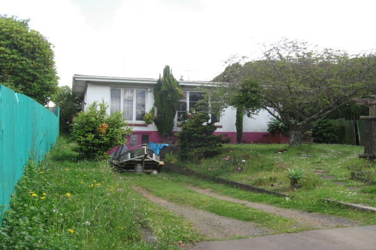 Photo of property in 10 Bridge Street, Papatoetoe, Auckland, 2025