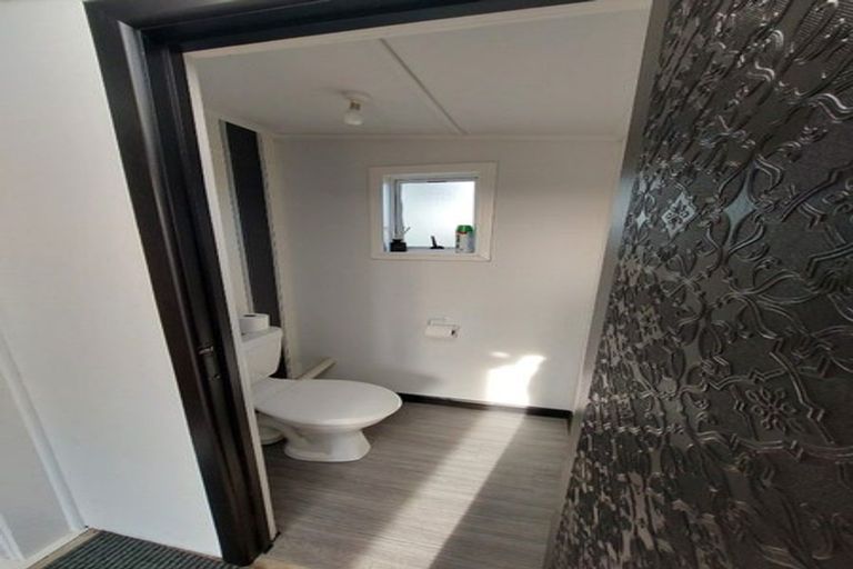 Photo of property in 34 Norfolk Street, Patea, 4520