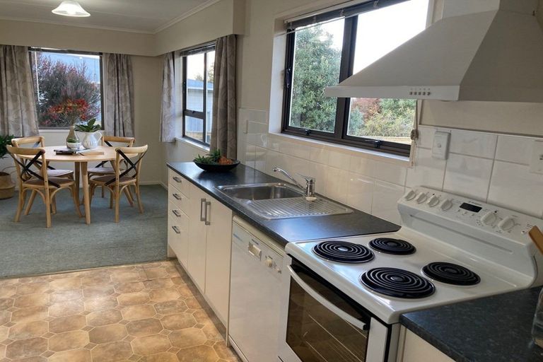 Photo of property in 6 Heatherlea Heights, Feilding, 4702