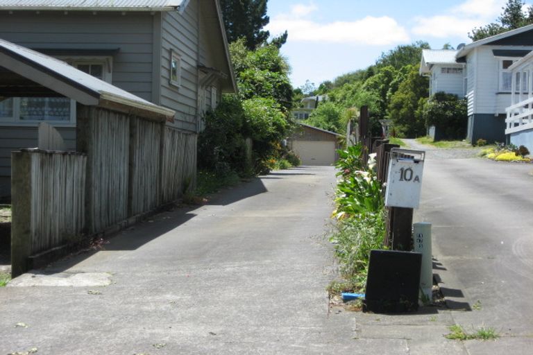 Photo of property in 44 Wellington Street, Pukekohe, 2120