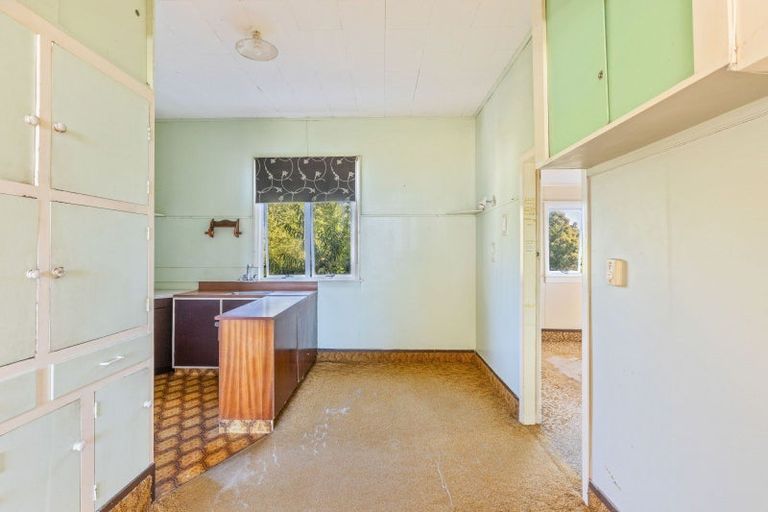 Photo of property in 29 Dorset Avenue, Westown, New Plymouth, 4310