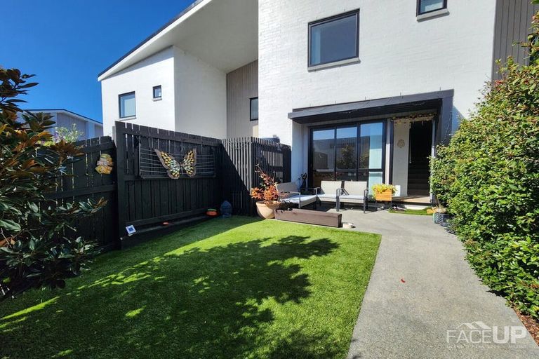 Photo of property in 30 Walter Merton Road, Hobsonville, Auckland, 0616