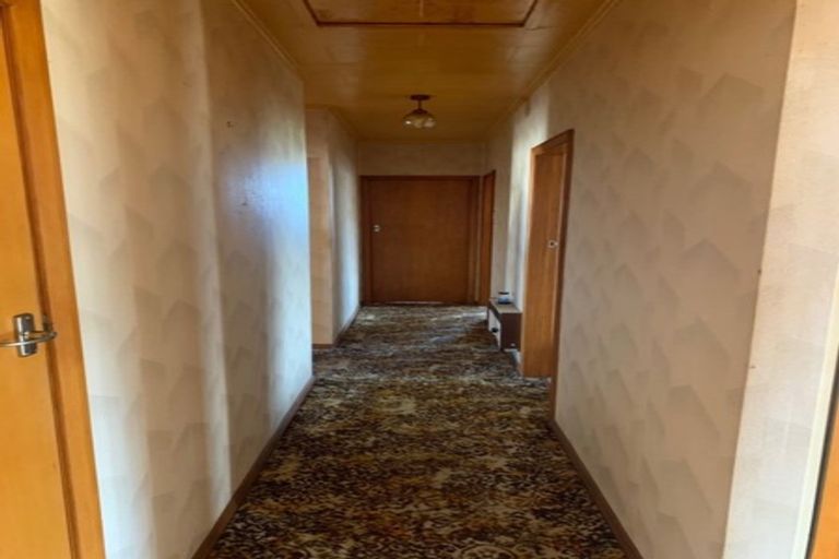 Photo of property in 35 Egmont Street, Hawera, 4610