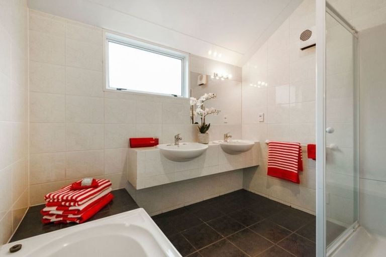 Photo of property in 5 Studfold Row, Westmorland, Christchurch, 8025