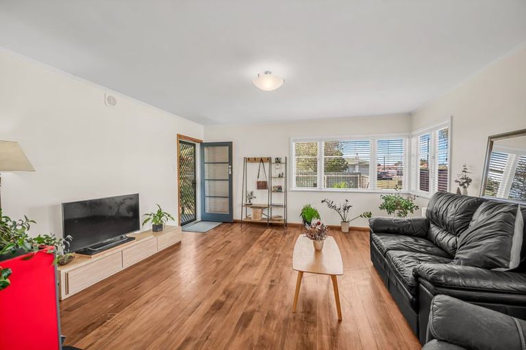 Photo of property in 22 Darwin Crescent, Maraenui, Napier, 4110