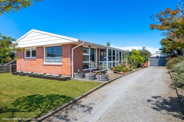 Photo of property in 88 Bickerton Street, Wainoni, Christchurch, 8061