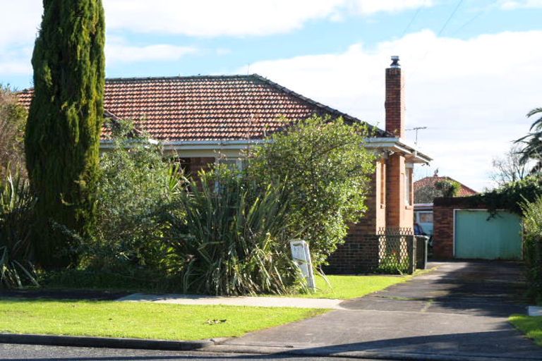 Photo of property in 11 Franklin Avenue, Papatoetoe, Auckland, 2024