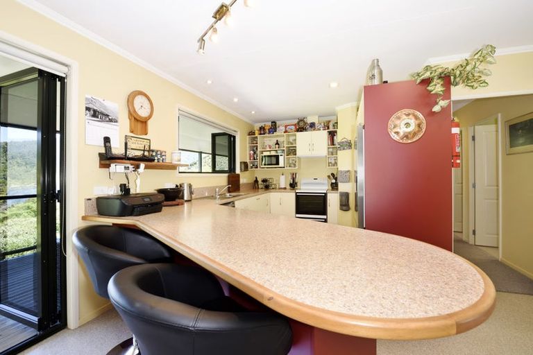 Photo of property in 16 Worlds End Road, Tennyson Inlet, Rai Valley, 7195