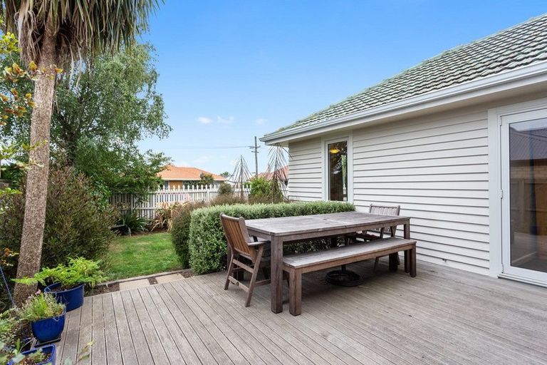 Photo of property in 1/5 Bentley Street, Russley, Christchurch, 8042