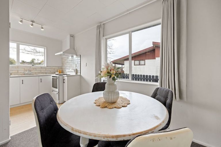 Photo of property in 11a Lloyd Drive, Nawton, Hamilton, 3200