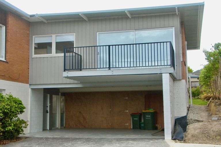 Photo of property in 3/4 Rangitoto Terrace, Milford, Auckland, 0620