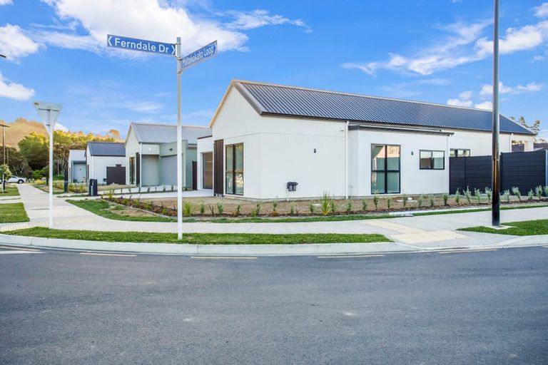 Photo of property in 1 Lamont Place, Waikanae, 5036