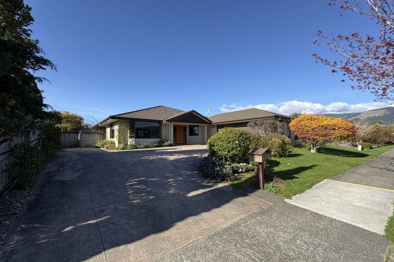 Photo of property in 18 Kendall View, Stoke, Nelson, 7011