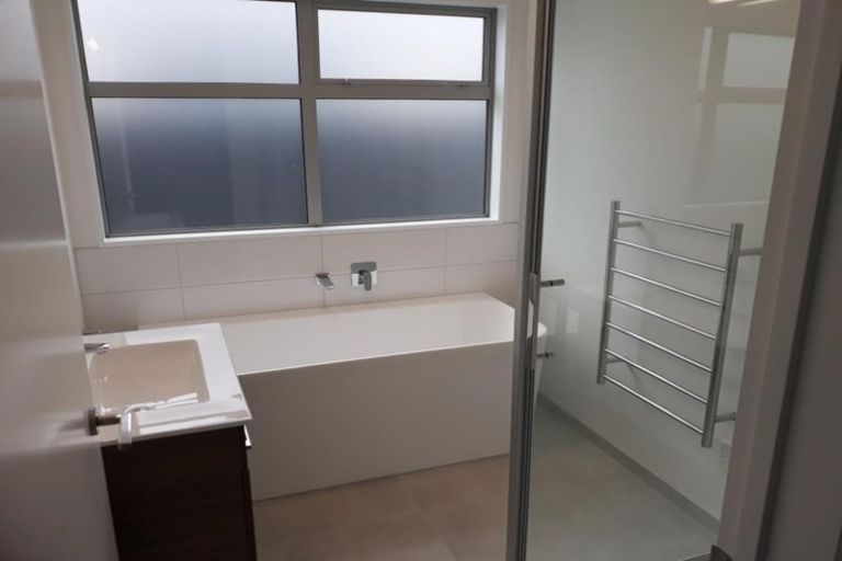 Photo of property in 62 Manakura Street, Russley, Christchurch, 8042