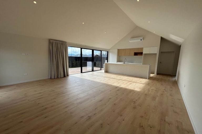 Photo of property in 19 Burbank Road, Wanaka, 9382
