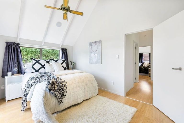 Photo of property in 19 Siesta Terrace, Gulf Harbour, Whangaparaoa, 0930