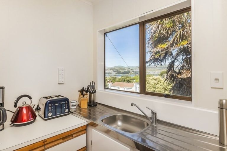 Photo of property in 18 Tuki Street, Titahi Bay, Porirua, 5022